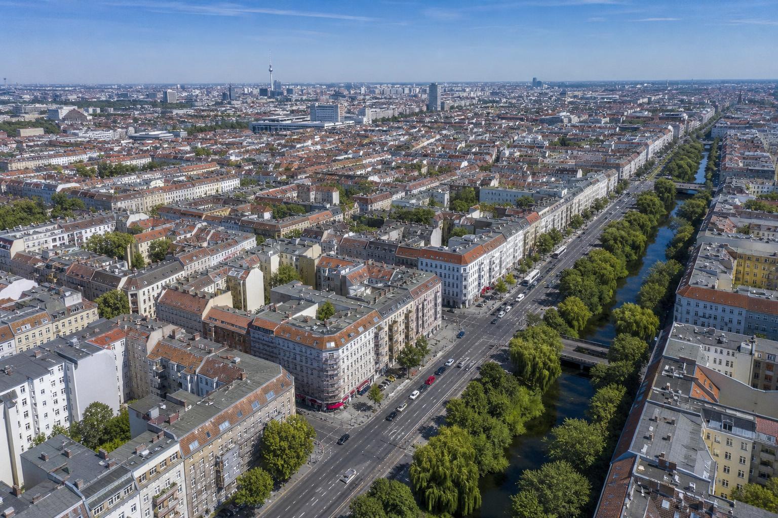Luftbild von Berlin-Neukölln — Umzugsunternehmen Falken Umzüge